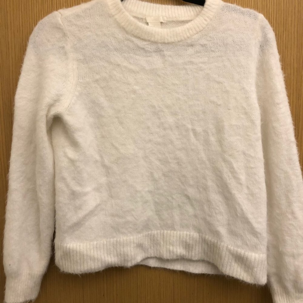 H&M White Fluffy Sweater